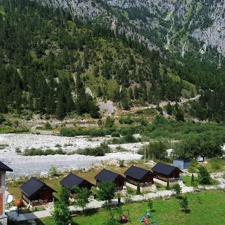 Villa Cntr Park *