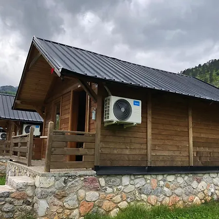 Villa Cntr Park